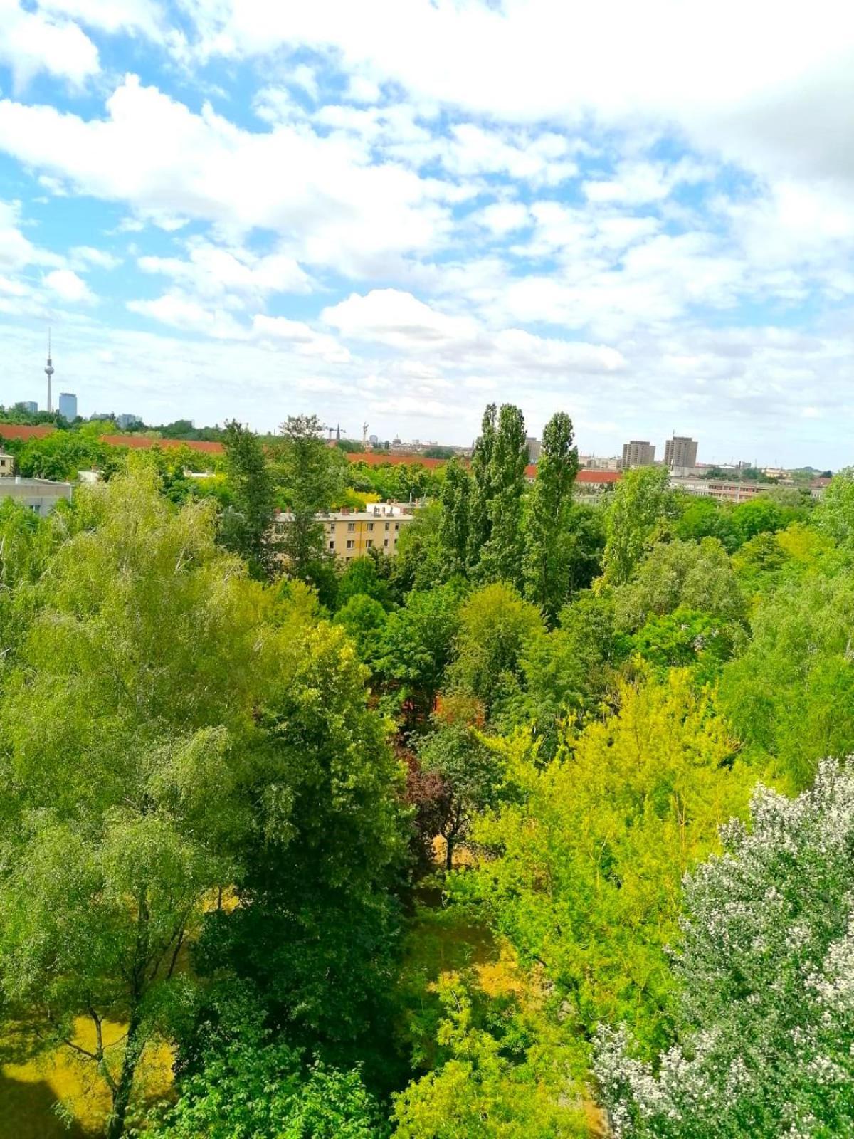 Cozy Trendy Spacious Room In Green Area 12 Min. Near To The Center Alexanderplatz Berlino Esterno foto